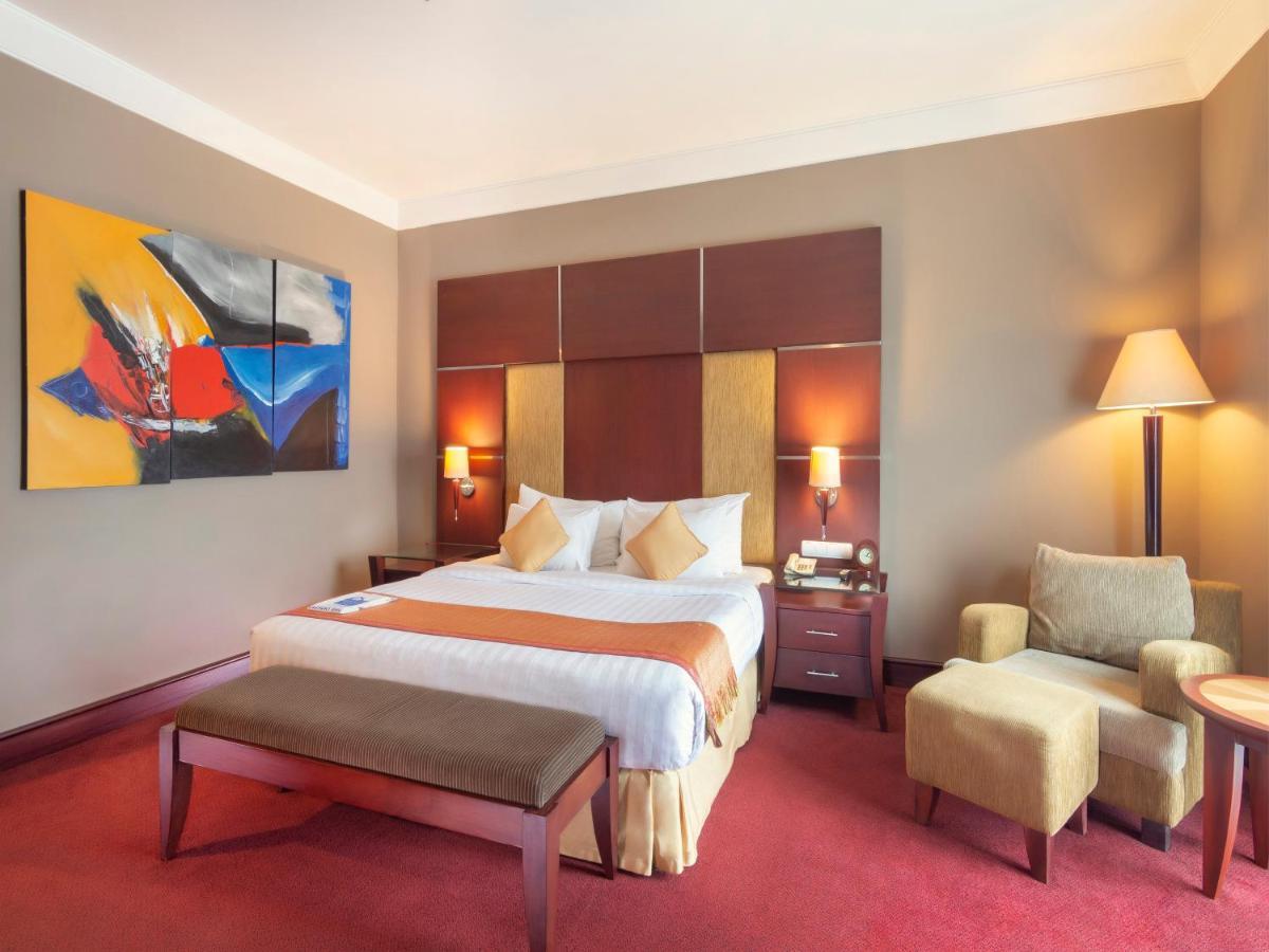 Blue Sky Hotel Balikpapan Luaran gambar