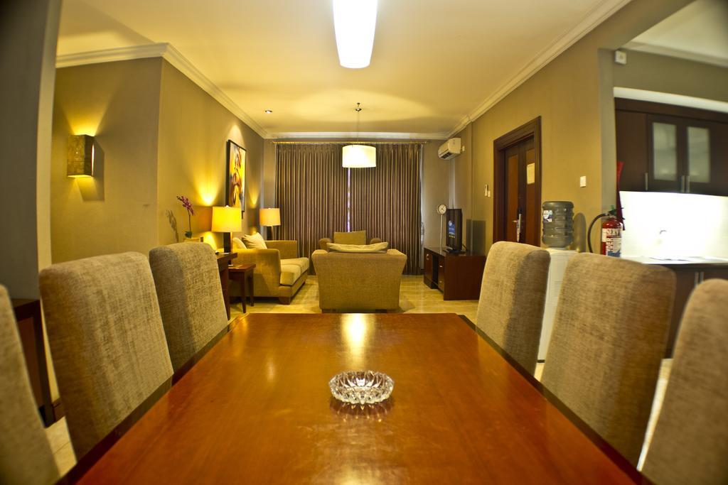 Blue Sky Hotel Balikpapan Luaran gambar