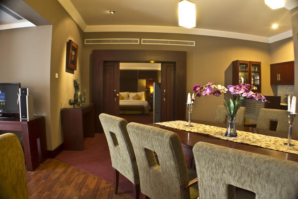 Blue Sky Hotel Balikpapan Luaran gambar